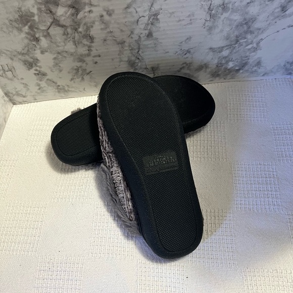 Dearfoams slippers - Picture 4 of 4